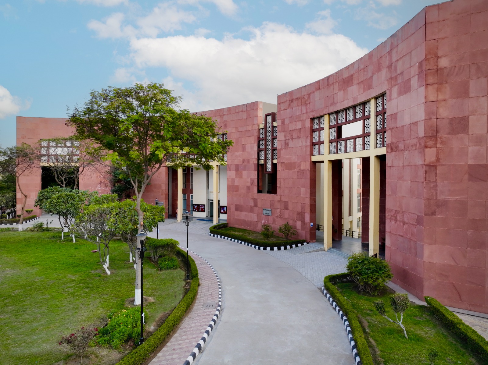 JK Lakshmipat University for design education